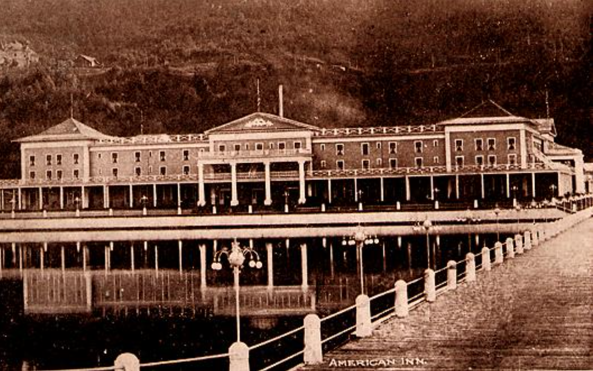 Postcard of the American Inn