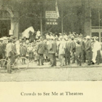 Crowds waiting to see Trixie